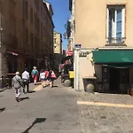 « Le Vieux Lyon » 45 M2 Tt Equipe Clim
