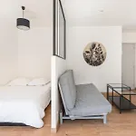 Kao Flat