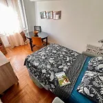 Chambre Double Avec Salle De Bains Commune