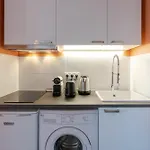 Renting Lyon Pirard