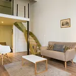 Honore - Hotel Pour Nomades Reveurs - 7 Rue Boissac