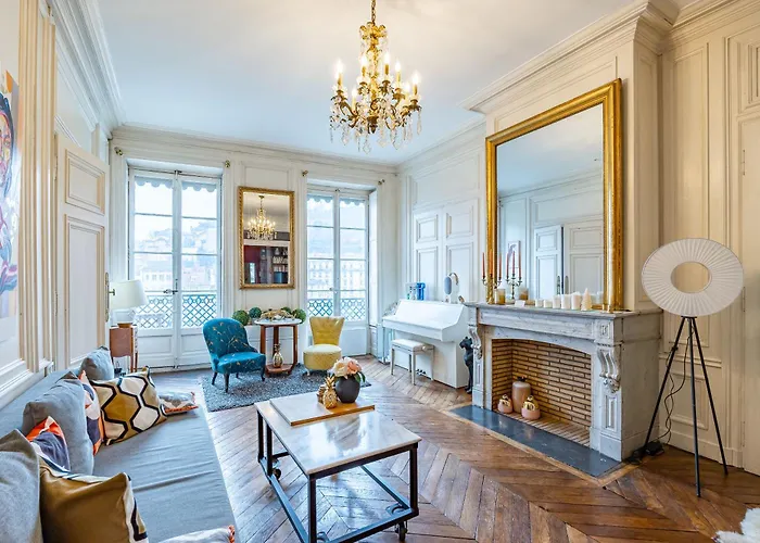 Appartement Haussmannien D\'Artiste, Exception, Quai De Saone Balcon+Parking