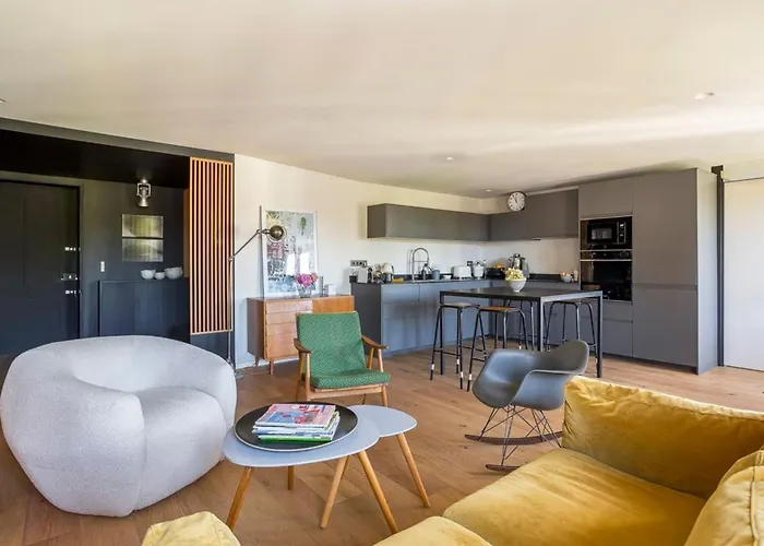 Amazing Flat ! 2 Bed Rooms Downtown
