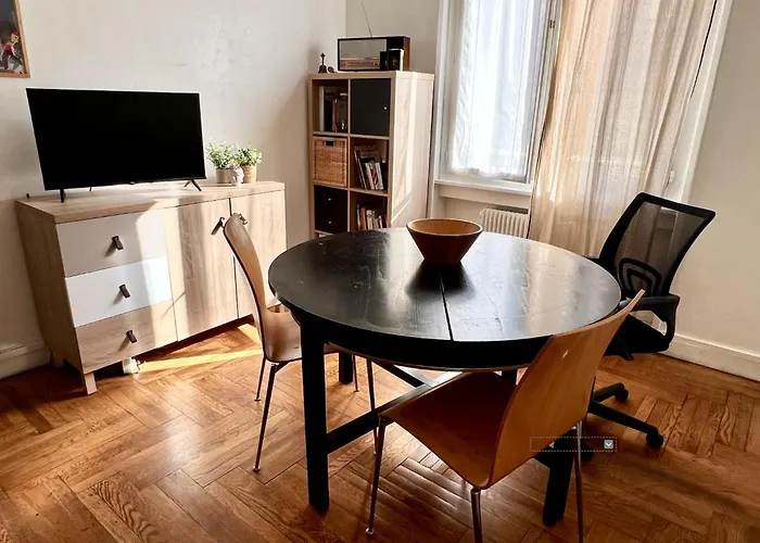 Chambre Double Avec Salle De Bains Commune