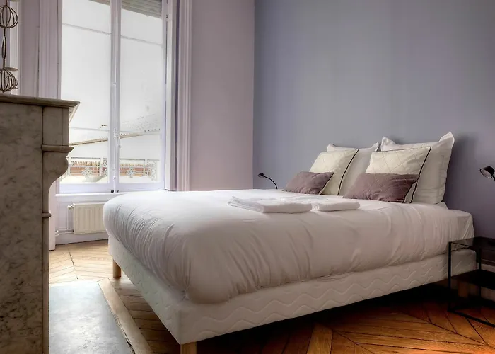 Hotel Pour Nomades Reveurs - 28 Bellecour