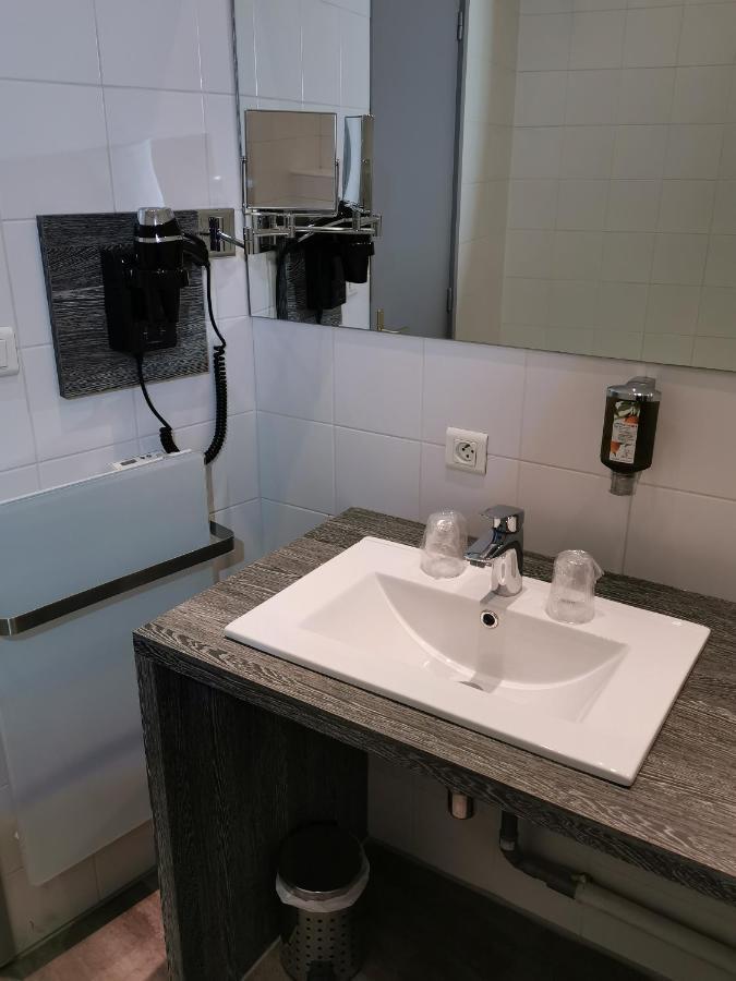 De Paris Hotel 3*