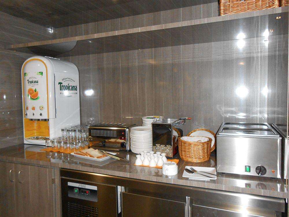 Appart Hotel Odalys City Lyon Confluence Aparthotel