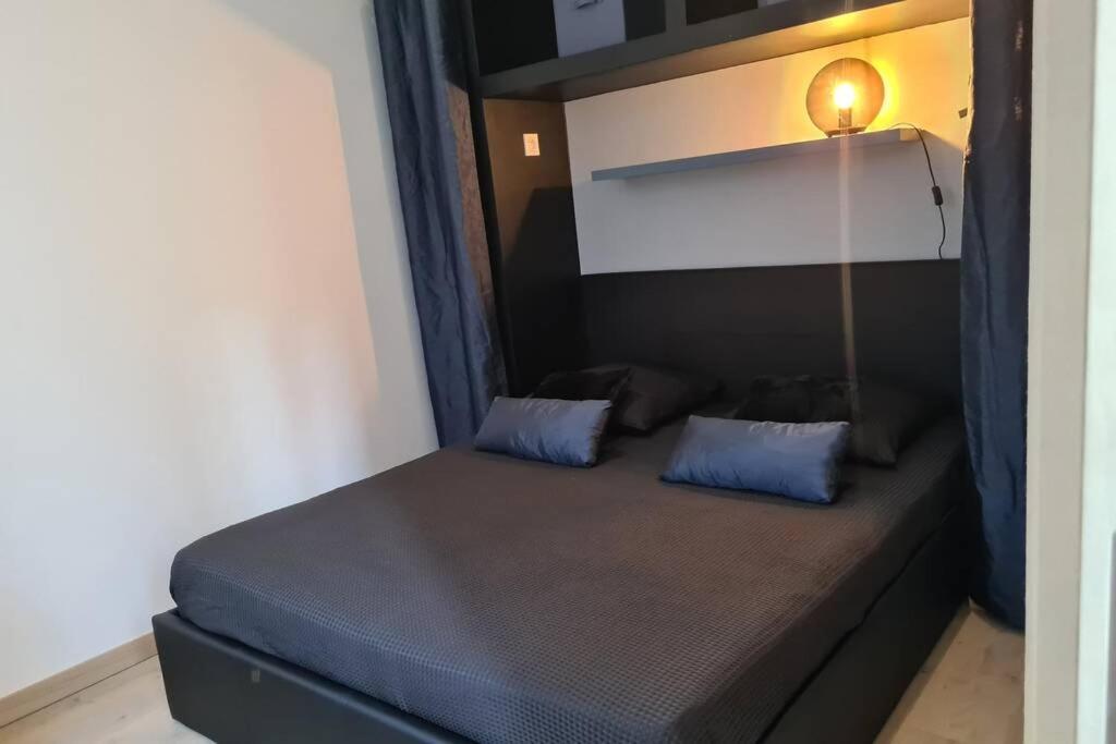 T2 Tout Neuf Au Coeur Des Commerces De Montchat *