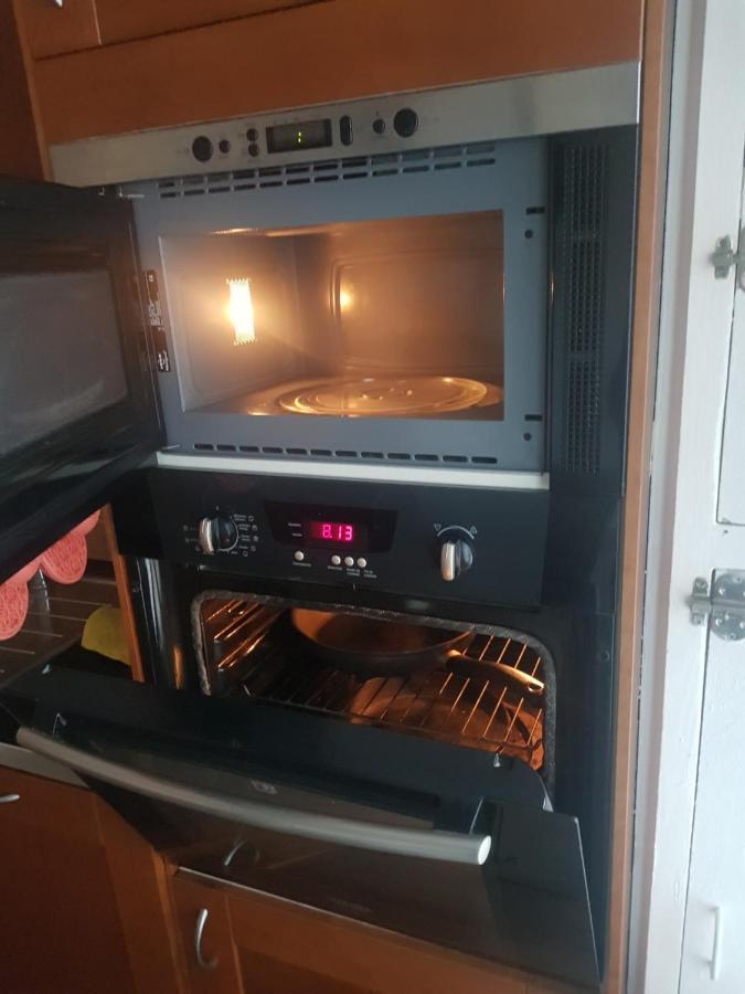 Meublee Dans Fonctionnel A Faire 2 Pas Du Metro Guest house Lyon