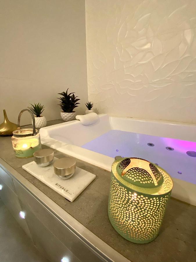 Apartamento Host - De Luxe Aux Terreaux & Jacuzzi Lyon