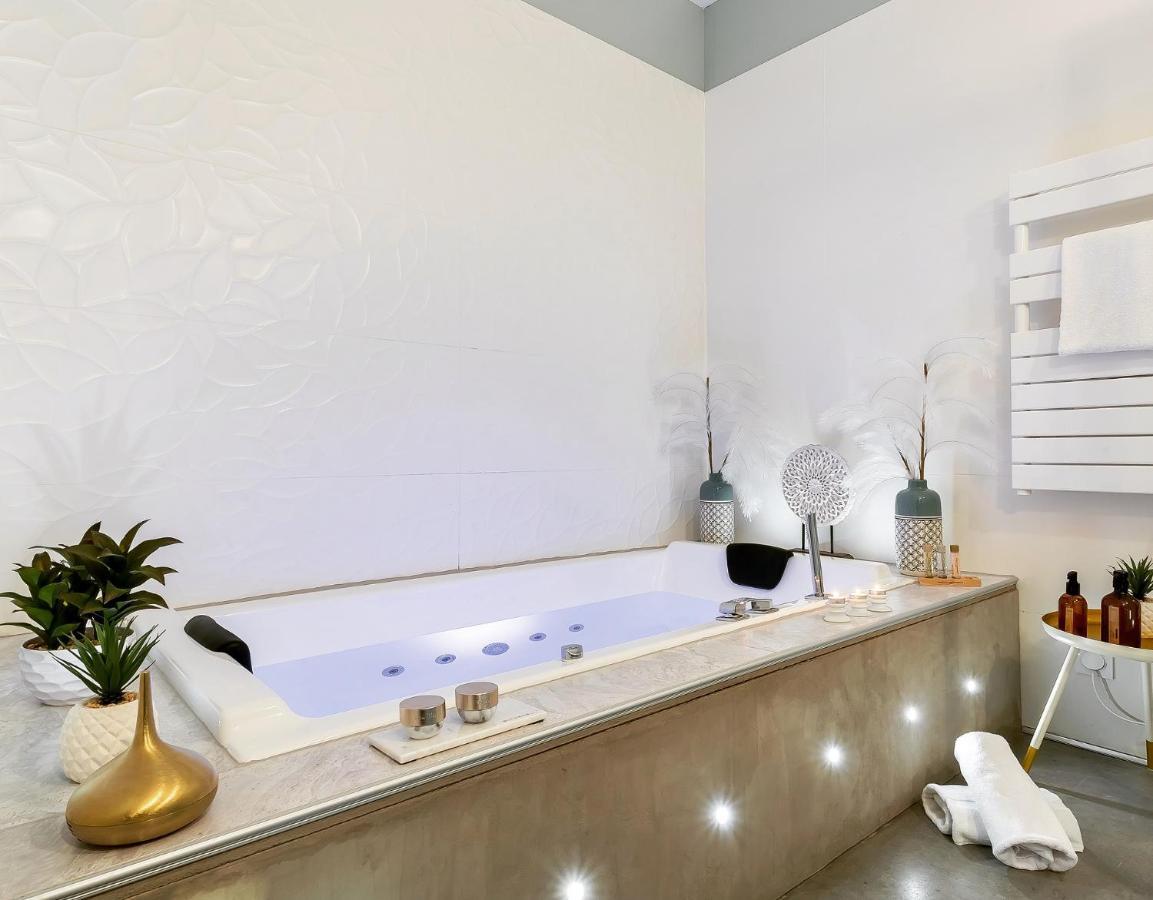 Apartamento Host - De Luxe Aux Terreaux & Jacuzzi