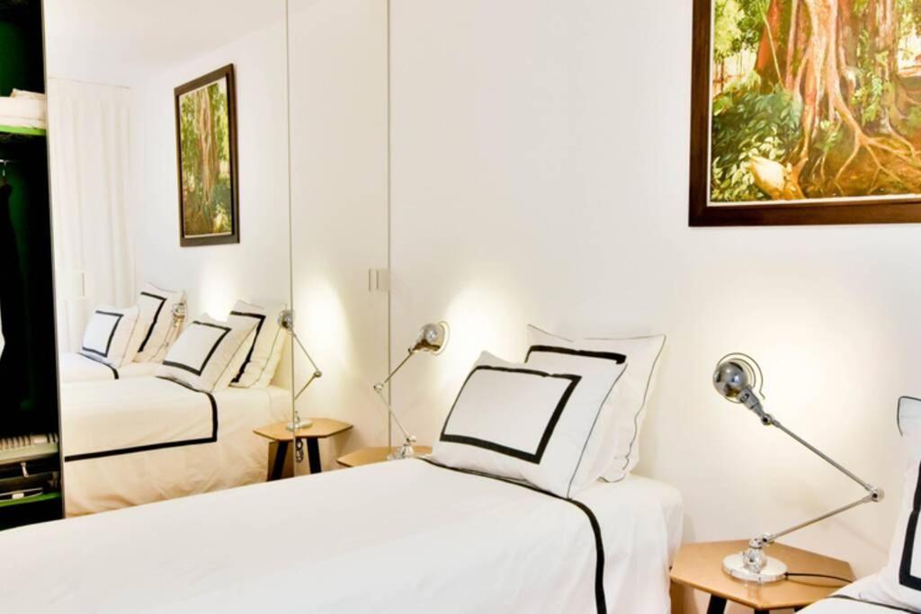 Apartment West Side - Full River View - Spacious - De Luxe *
