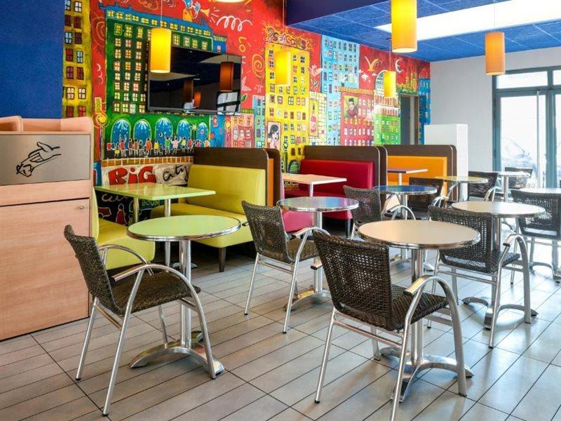 Ibis Budget Centre - Gare Part-dieu Hotel 4*