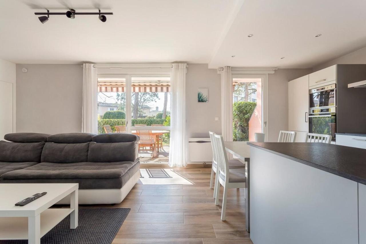 Granges En Rez-de-jardin Pour 4 Voyageurs Appartement *