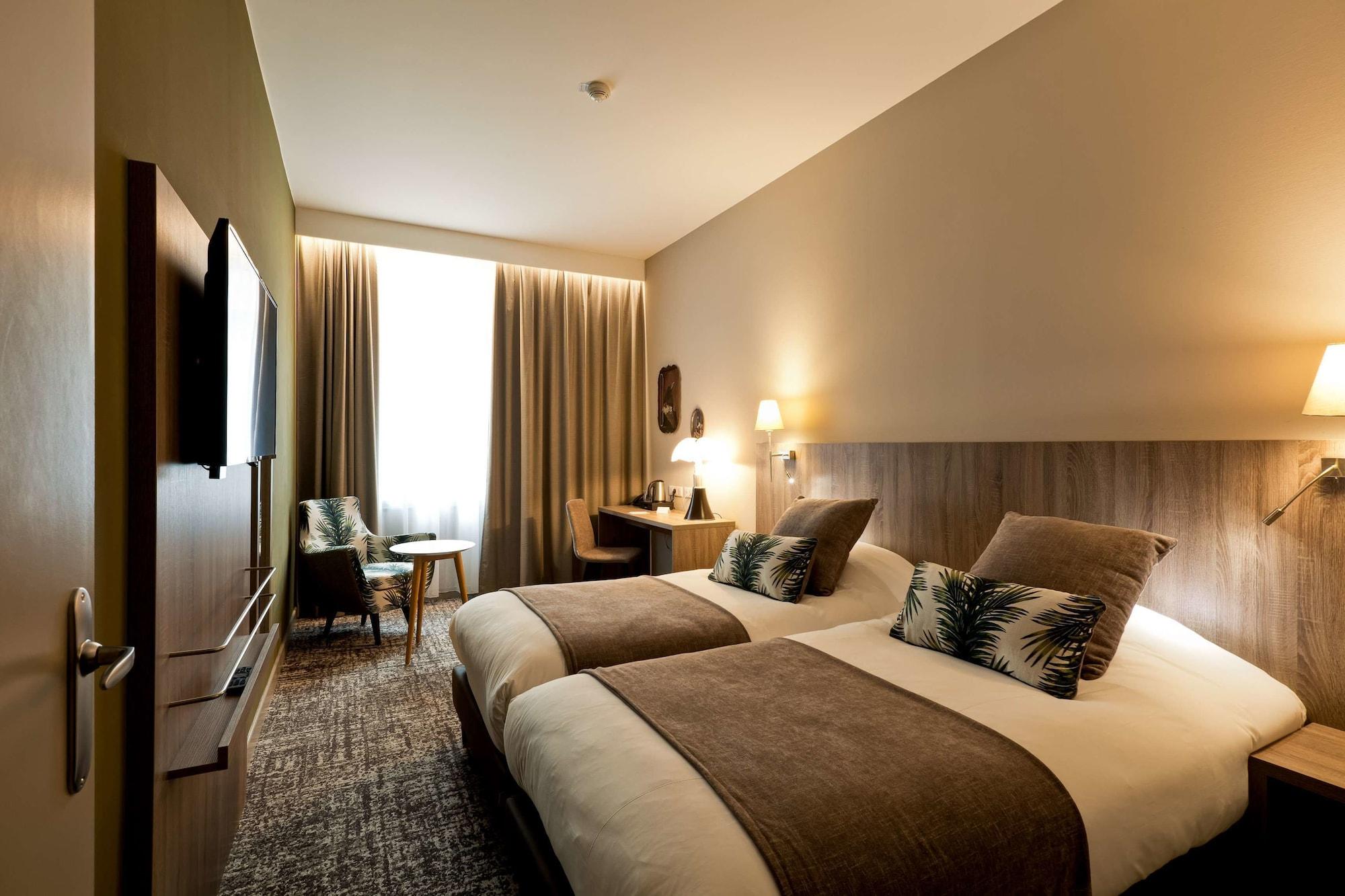 Best Western Crequi Part Dieu Hotel 4*