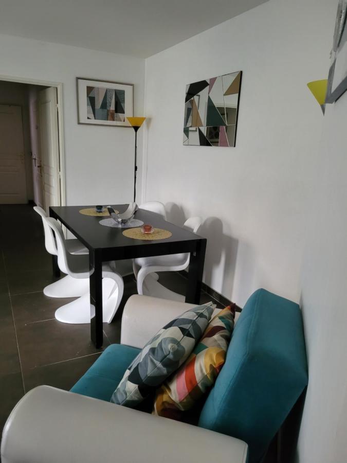 Privée 3 *