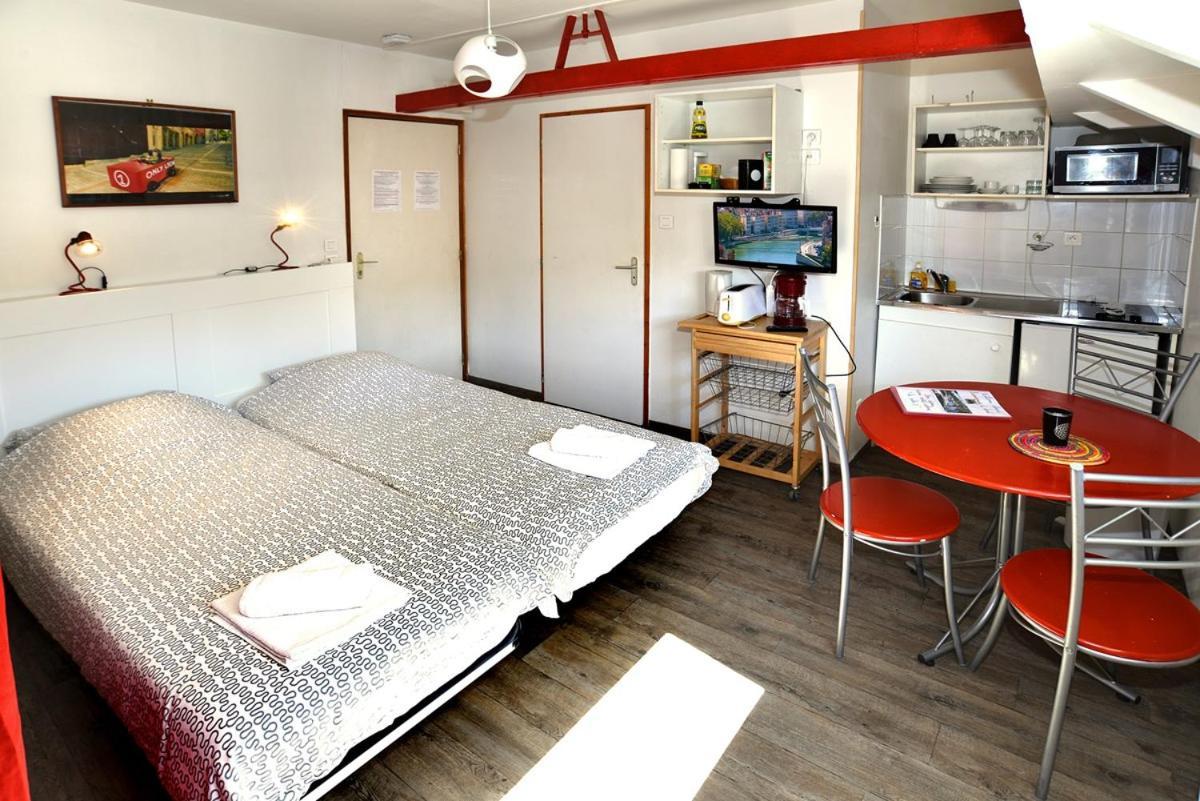 Studio Peniche Au Coeur De Pour 2 Personnes, Insolite Et Calme *