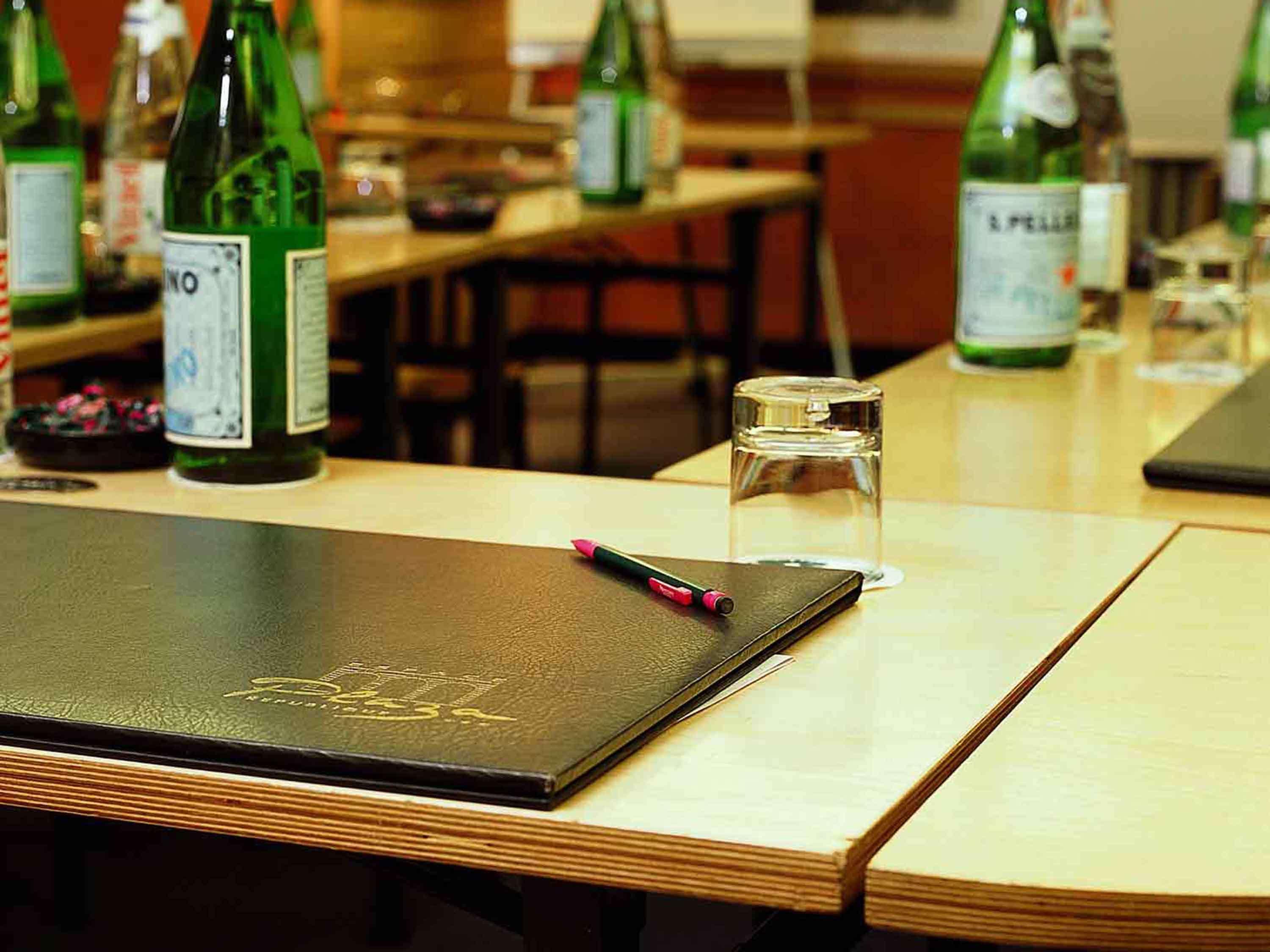 Mercure Centre Plaza République Hotel 4*