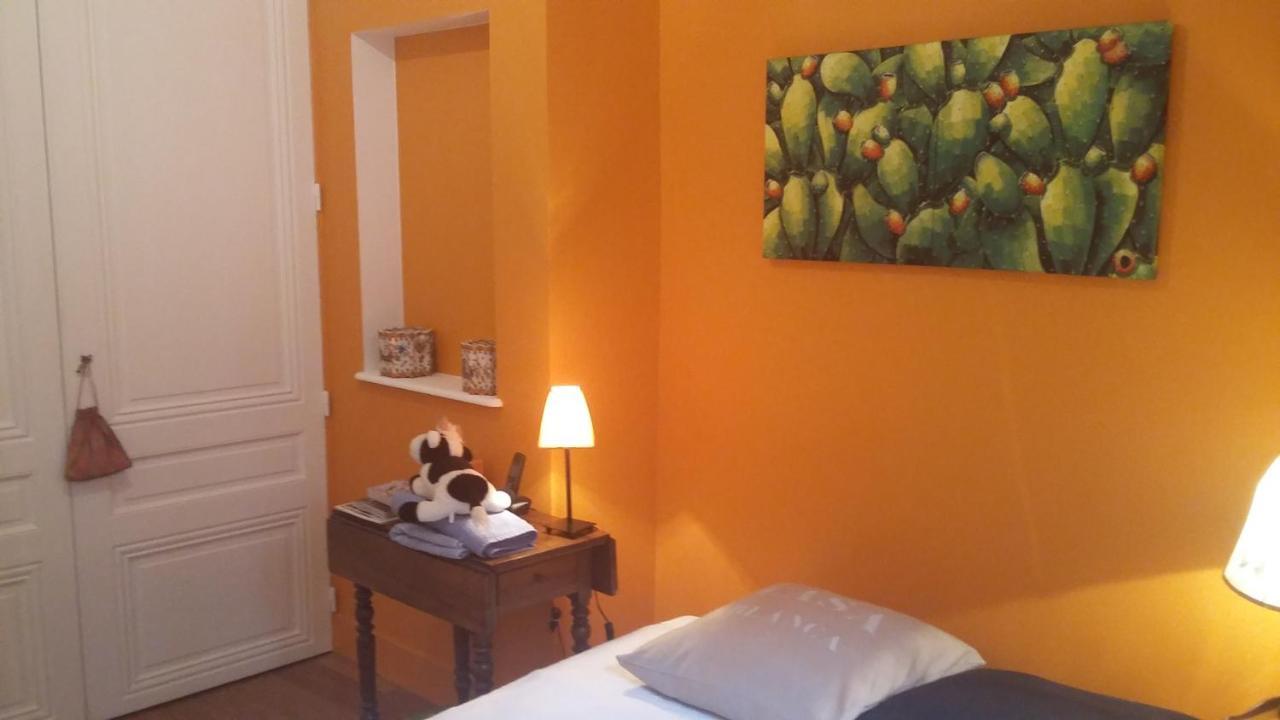 De Charme Vieux Bed & Breakfast Lyon