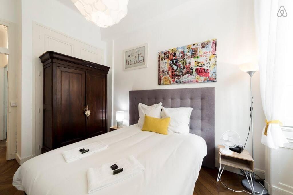 Perfect To Visit With Family Or Friends Ail Lyon
