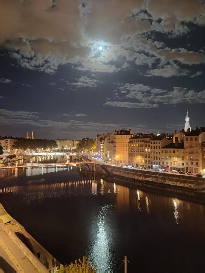 Haussmannien D'artiste, Exception, Quai De Saone Balcon+parking * Lyon