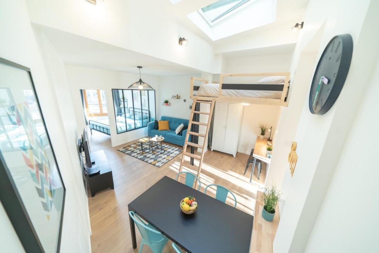 The Tanneurs - Charming 6-person - Steps From Valmy Metro Appartement