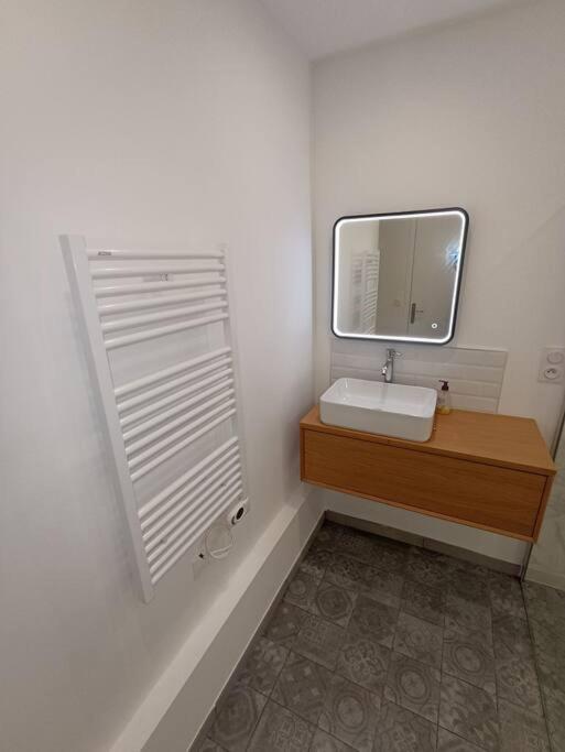 Proche Gare Part-dieu Apartment *