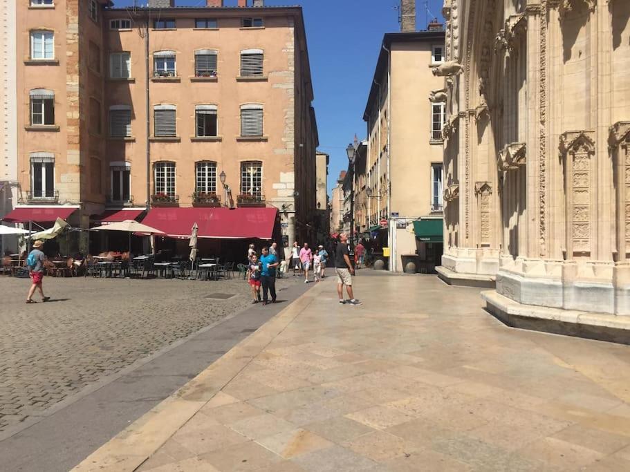 « Le Vieux Lyon » 45 M2 Tt Equipe Clim