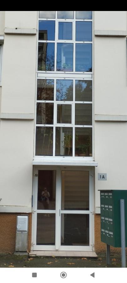 Chez Alex