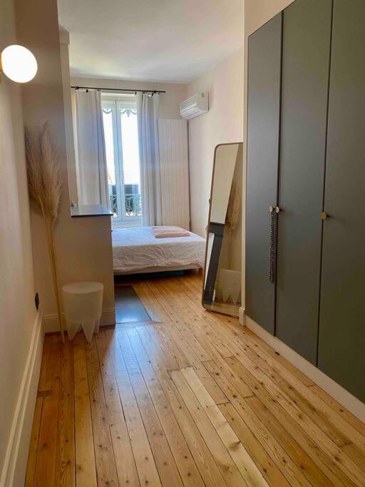 Apartment Le Pasteur -55m²- 2 Pieces Decoration D'architecte