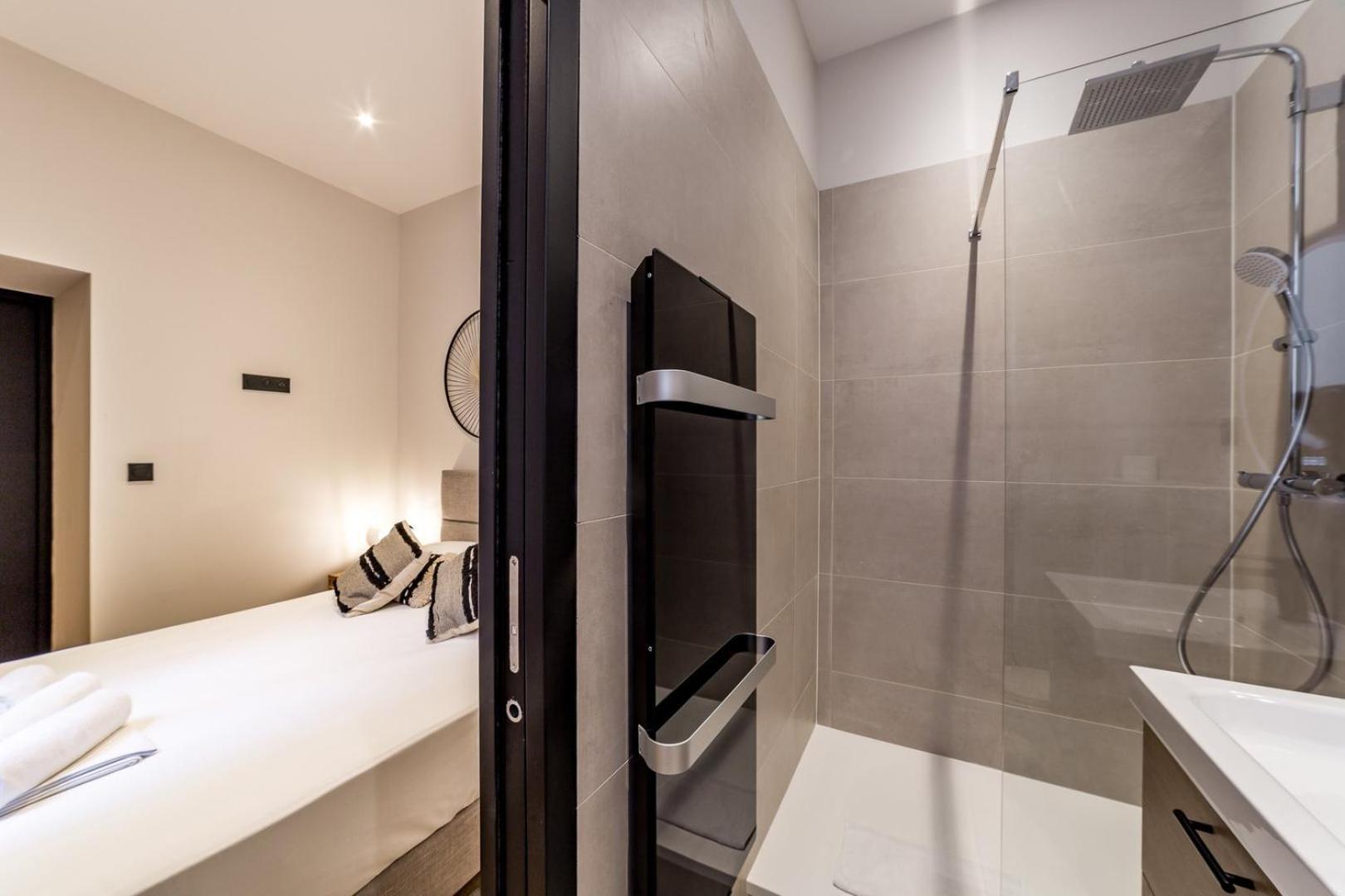The Incredible Moulin - Brand New 2022 Ail Apartment Lyon