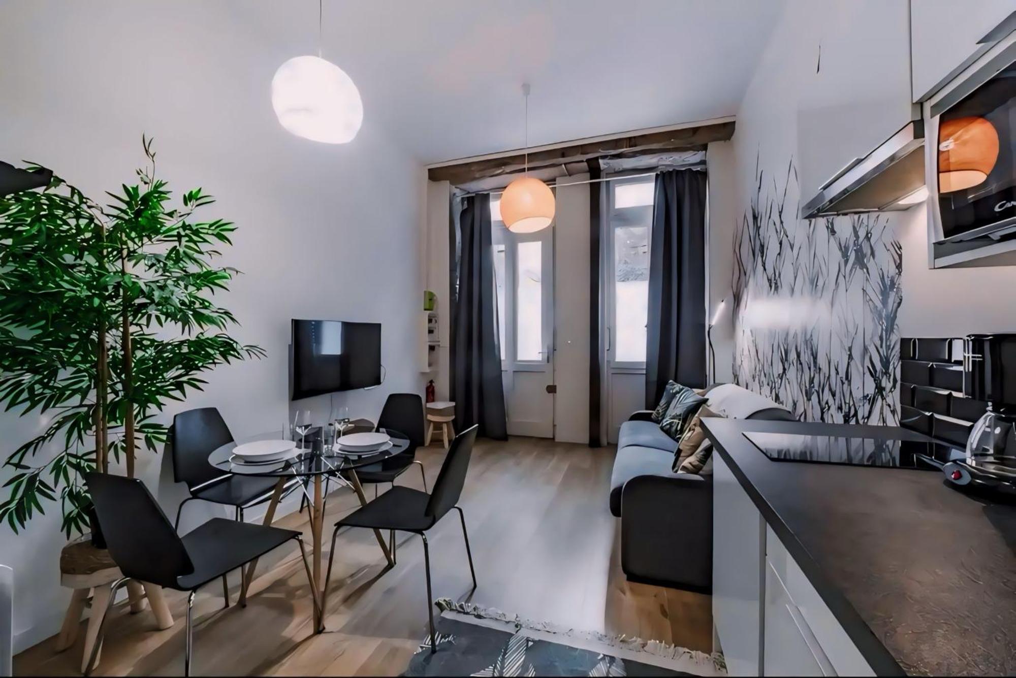 Souplex - Balneo - Coeur Vieux Apartment
