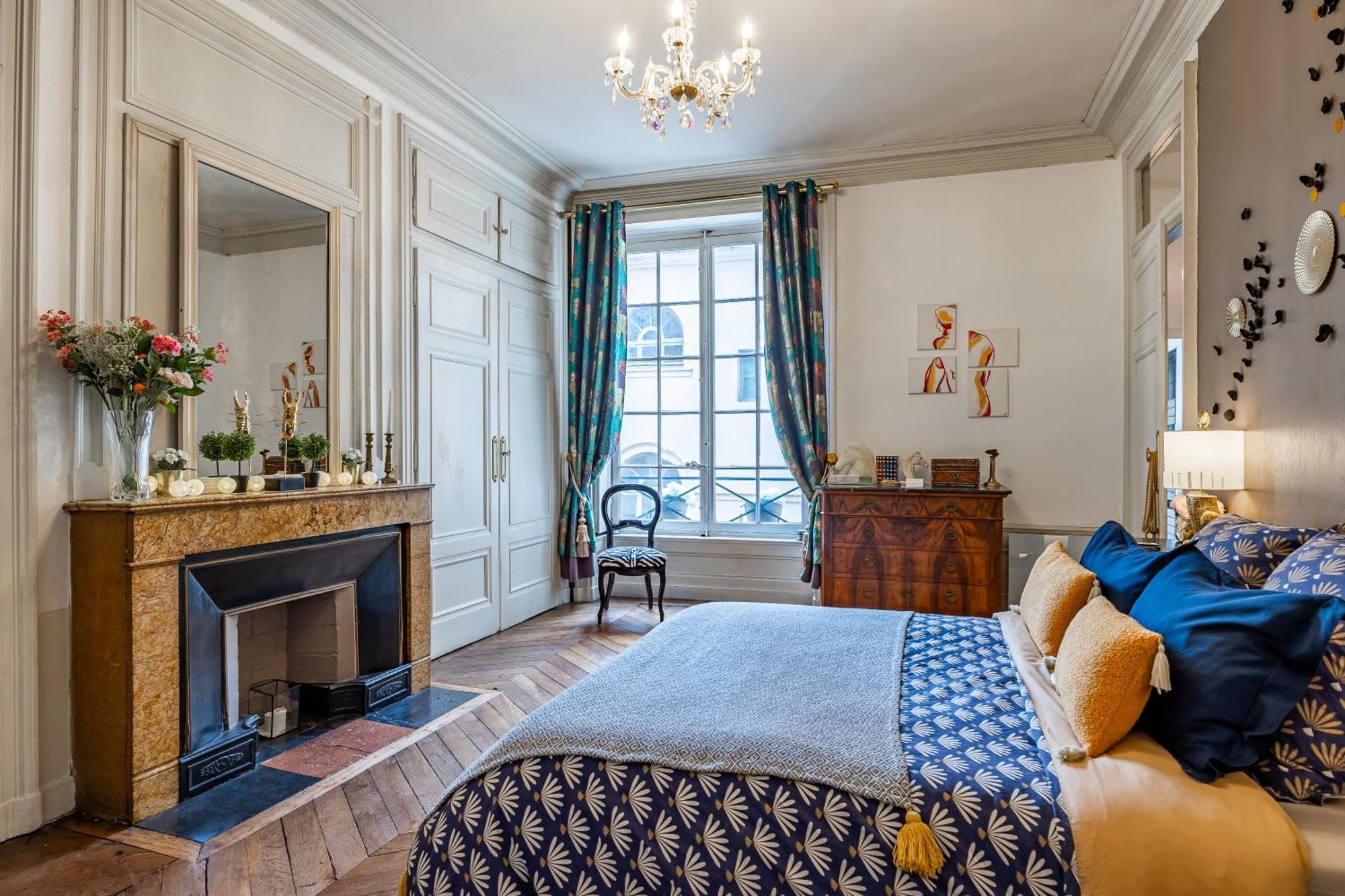 Apartment Haussmannien D'artiste, Exception, Quai De Saone Balcon+parking Lyon