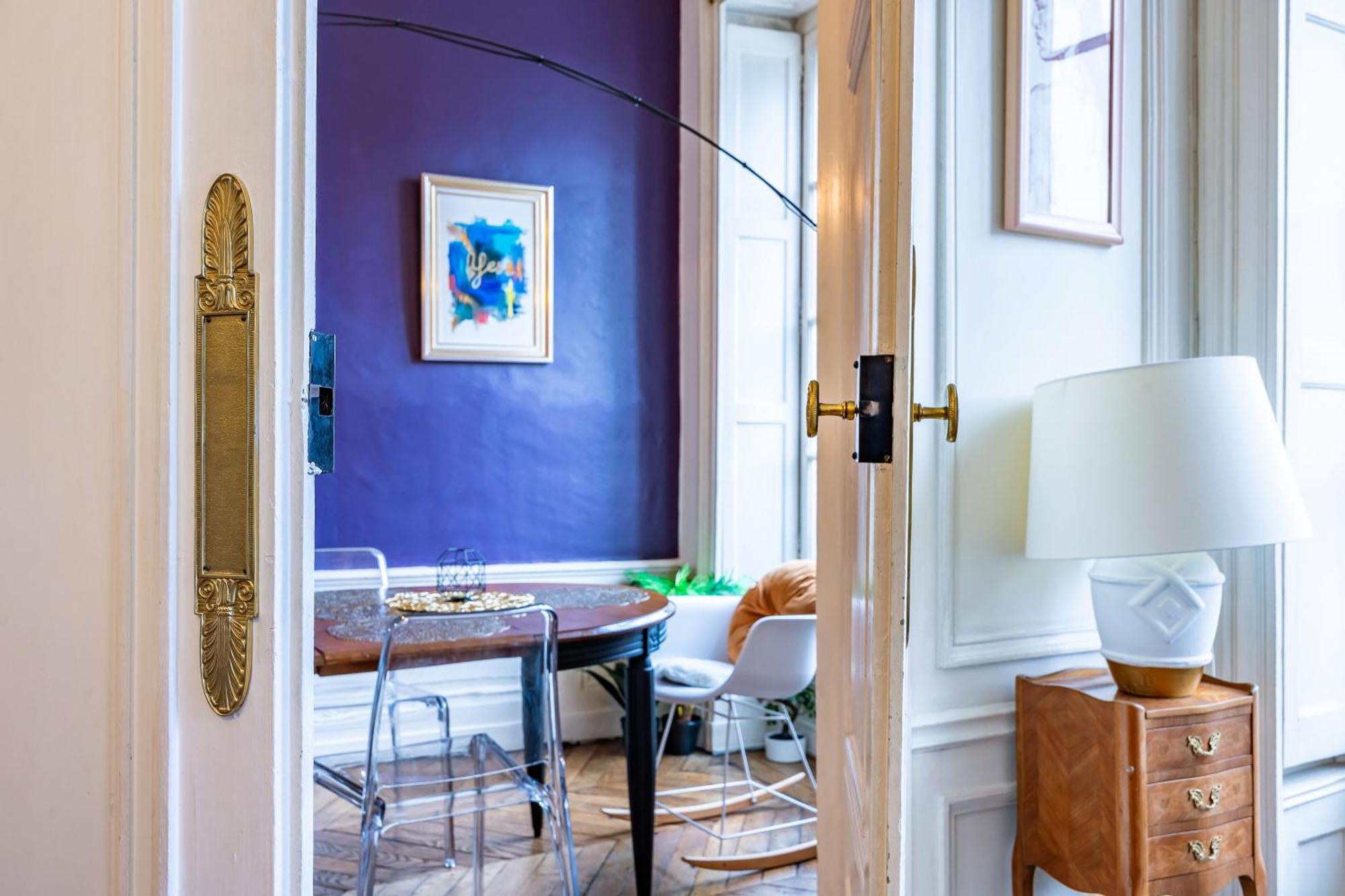 Haussmannien D'artiste, Exception, Quai De Saone Balcon+parking *