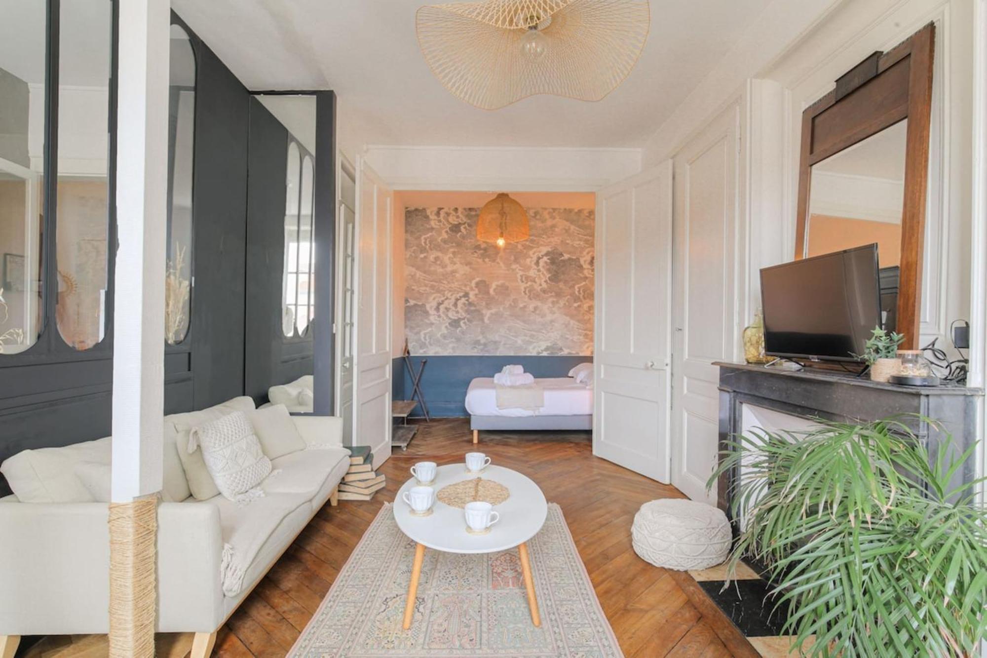 Et Caractere Proche Tete D'or Apartment