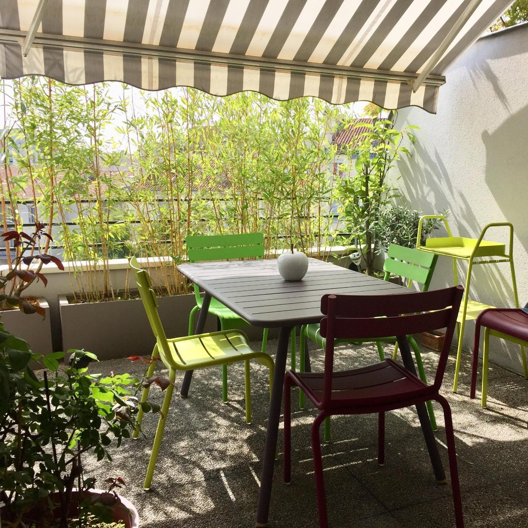 Pensión Junior Avec Balcon Lyon