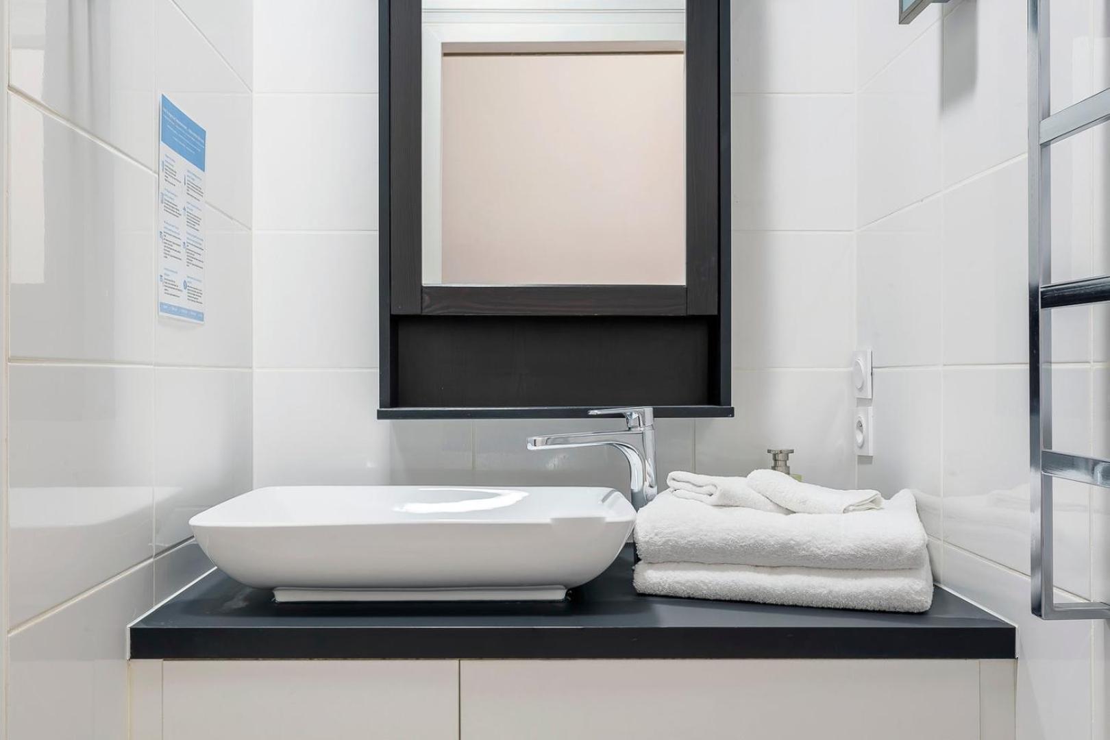 Republique - Furnished Apartment - Downtown Lyon Apartment