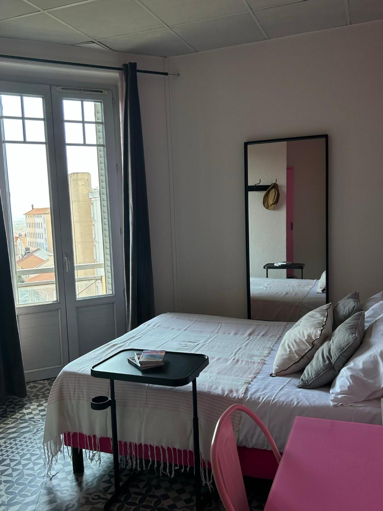 De La Croix-rousse Hotel 2*