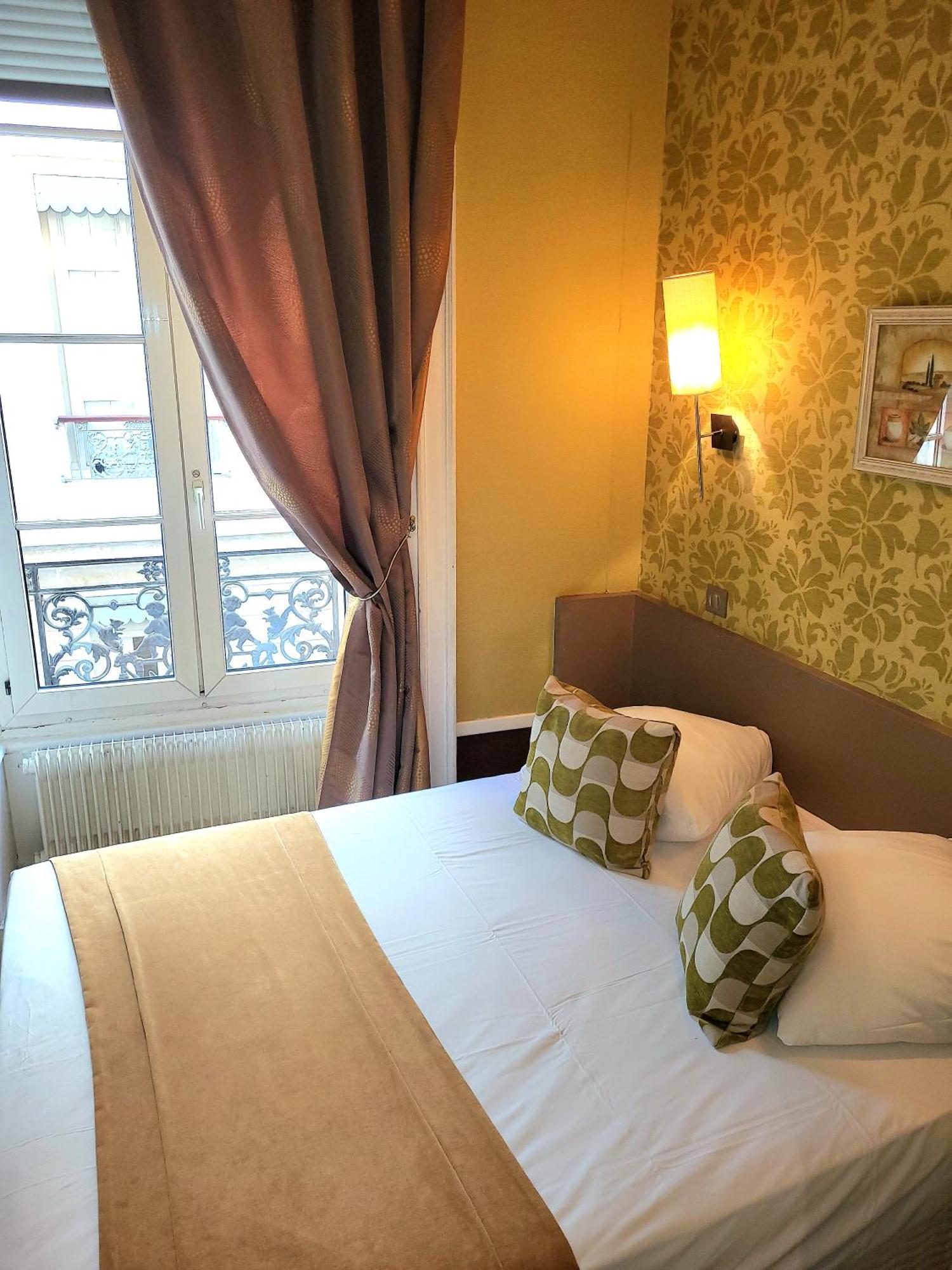 Du Dauphin Hotel 2*