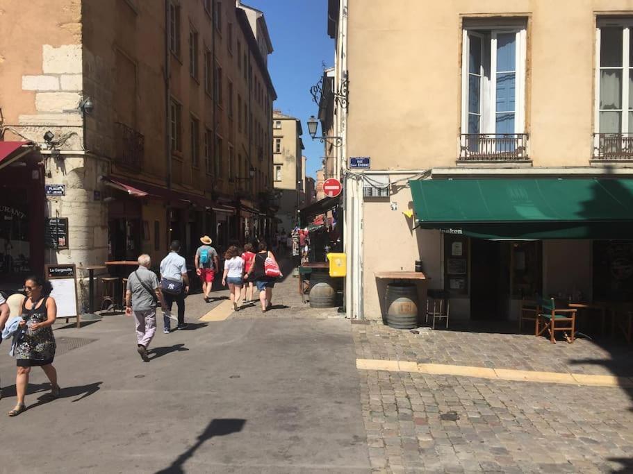 « Le Vieux Lyon » 45 M2 Tt Equipe Clim
