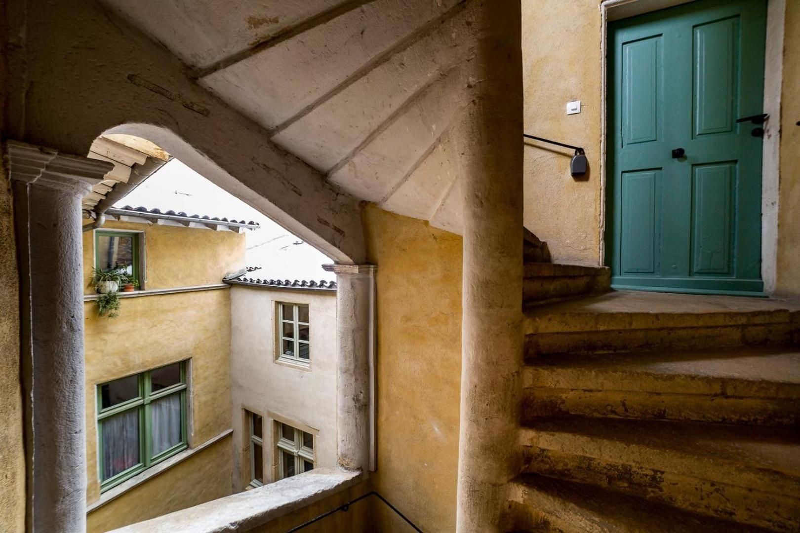 Sky'room - Jacuzzi & Vue - Vieux Appartement Lyon