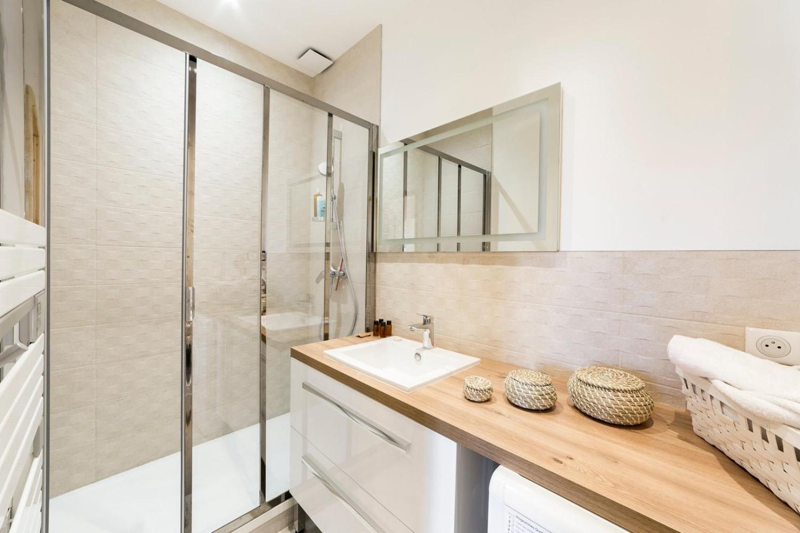 Apartment Exceptionnel Et Calme Proche Part-dieu Ail Lyon
