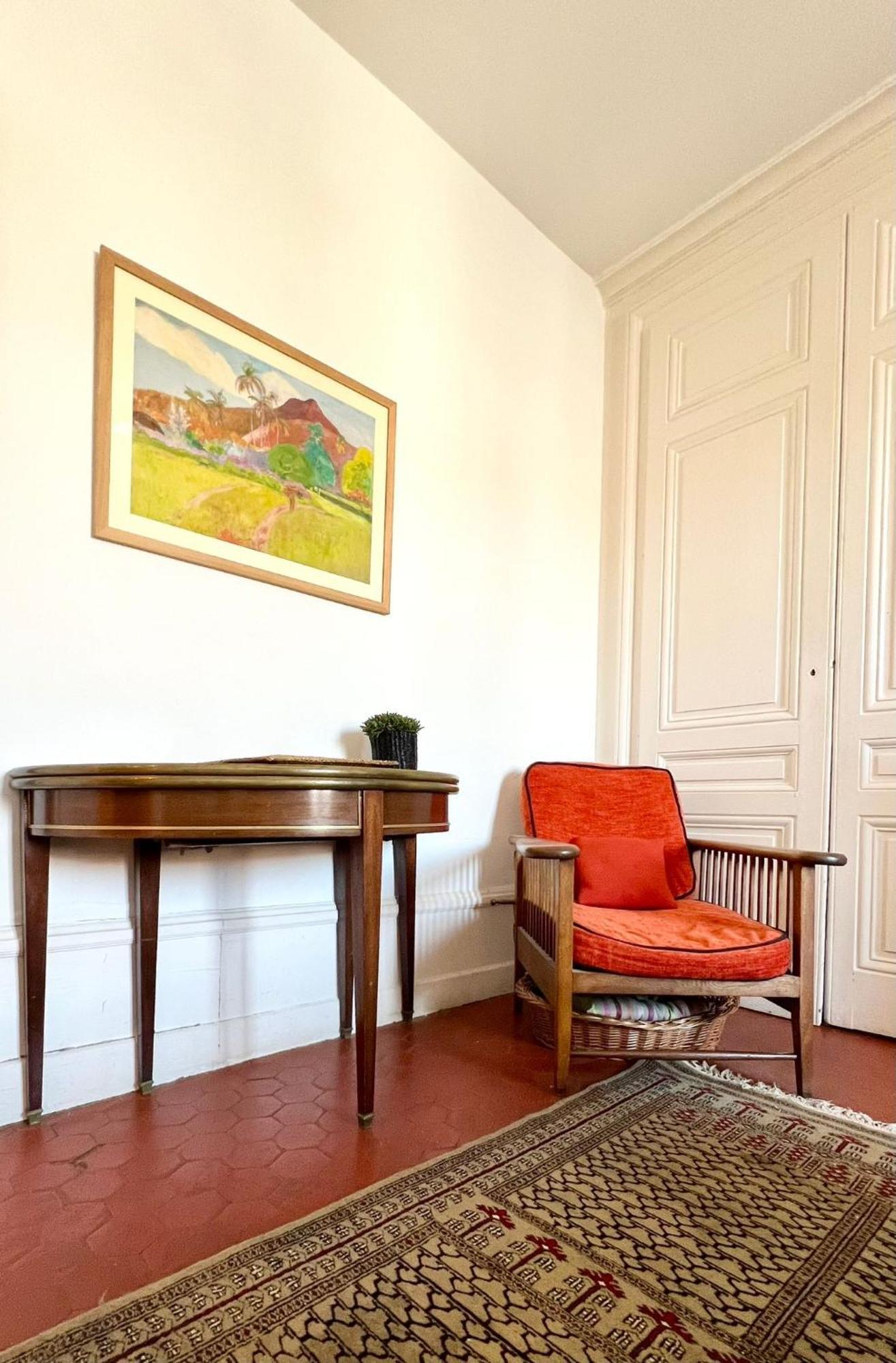 Bright, Spacious In The Heart Of *