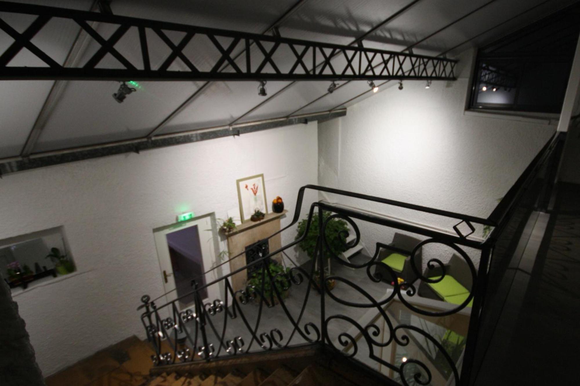Logis L'ange Couronne Hotel 2*