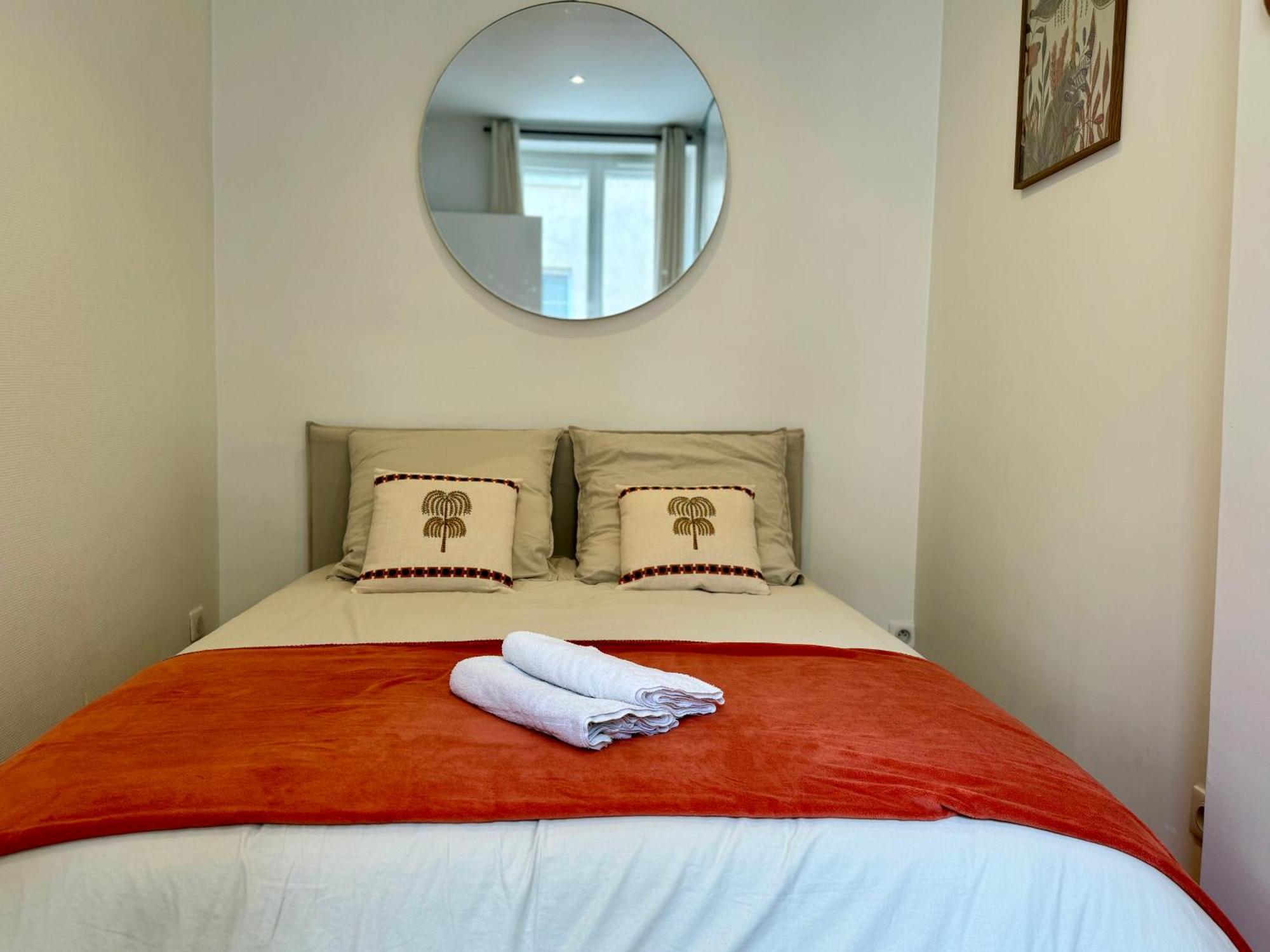 Tango - Check In H24 - Wifi * Lyon