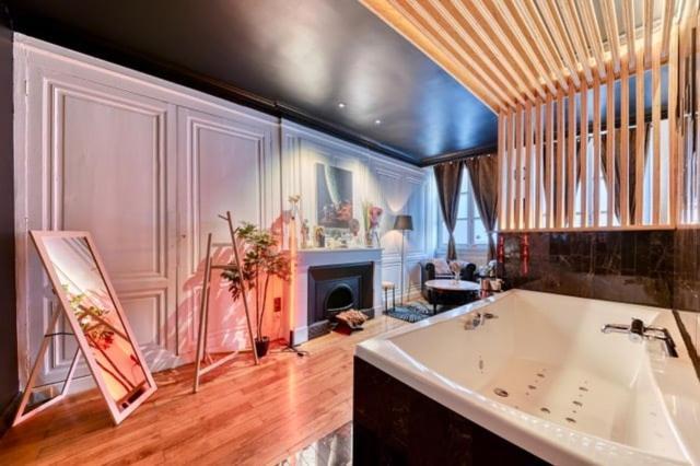 Guestready - Le Boudoir -balneo - Hyper Centre
