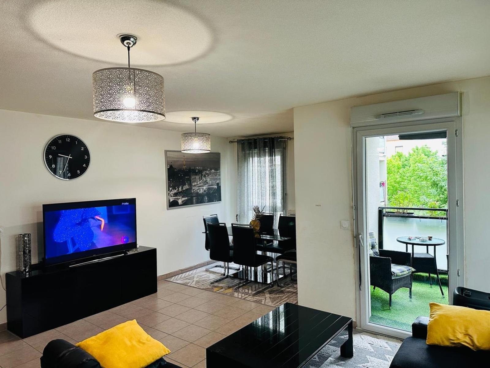 Apartment Grand Et Confortable