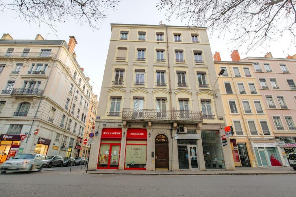 Super Idealement Situe, 6eme Appartement *