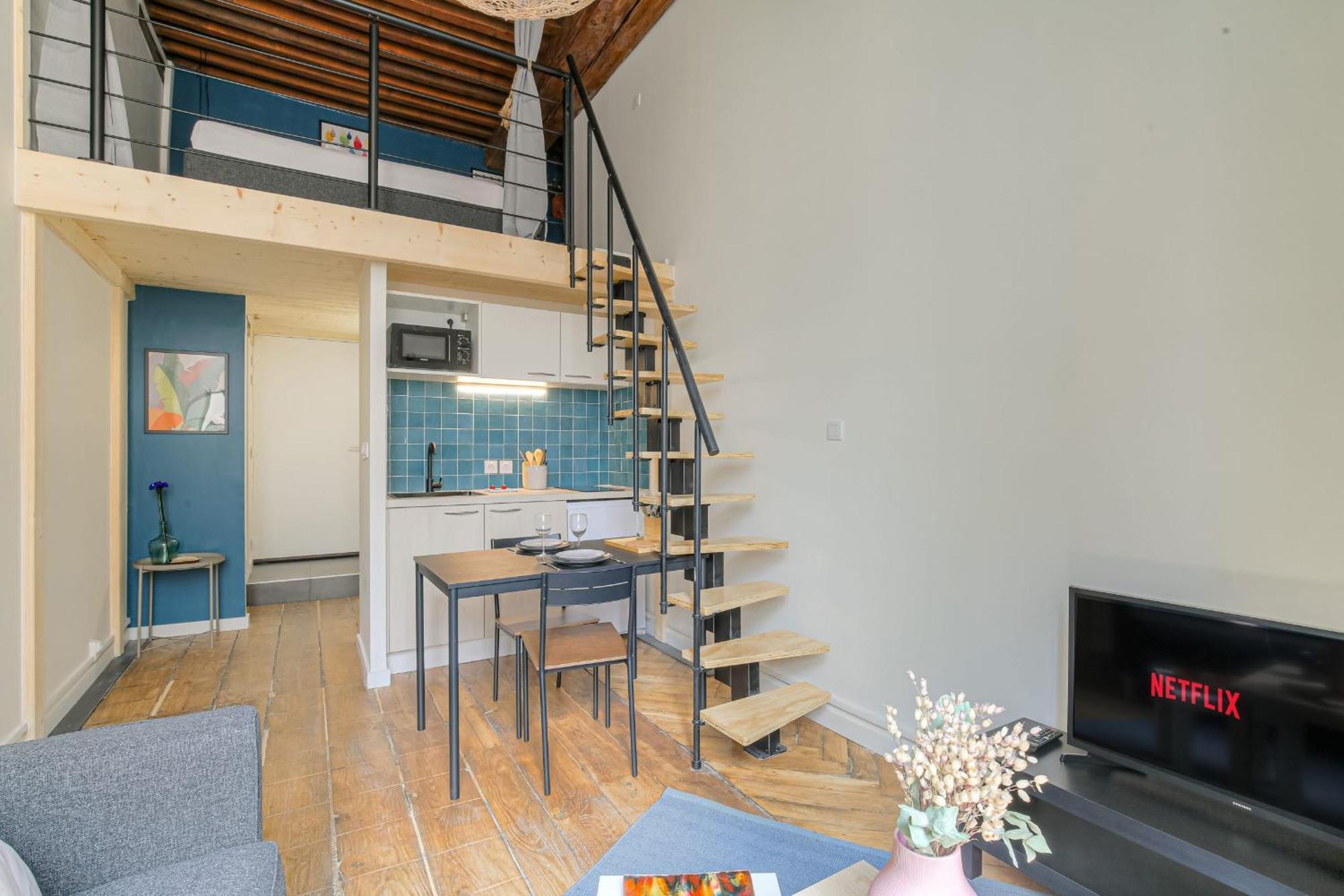 Apartment Atypique Et Cosy De Et Quais Du Rhone