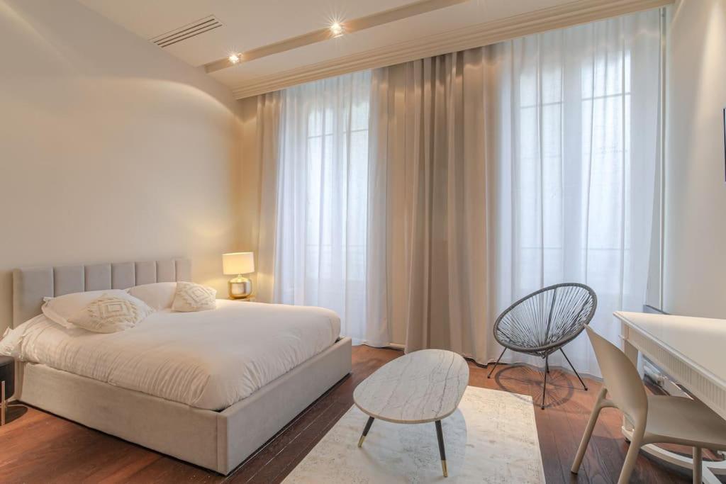 Appartement Spacieux Et Lumineux Pour 8, 1er *